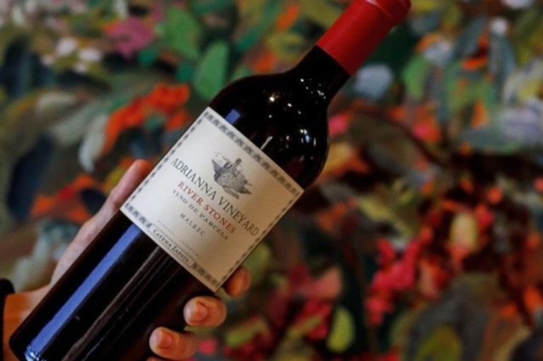 Vinos Argentinos -Adrianna River Stones 2018