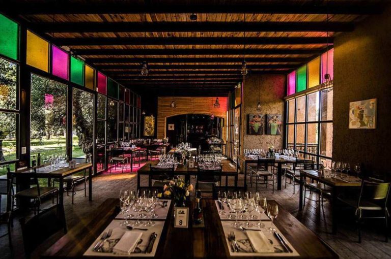 Restaurante Casa Vigil, en el paraje de Chachingo, Cruz de Piedra, Maipú Mendoza.