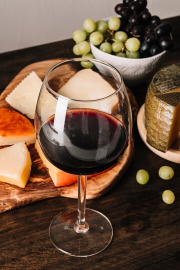 Vinos de Garnacha: Características y Maridajes Perfectos
