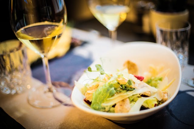 El Blanc de Noir marida muy bien con ensaladas frescas.