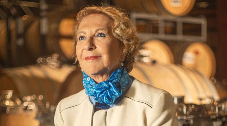 Susana Balbo, primera mujer enóloga en Argentina y fundadora de la reconocida bodega que lleva su nombre.