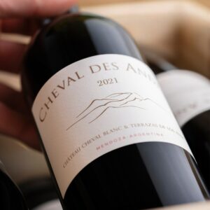 Cheval des Andes 2021, blend argentino de Mendoza entre los mejores vinos del año